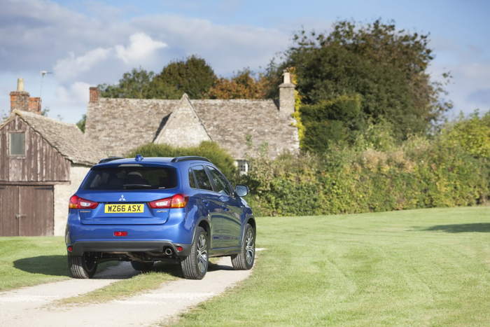 Soi bảng giá Mitsubishi ASX crossover 2017 - 6